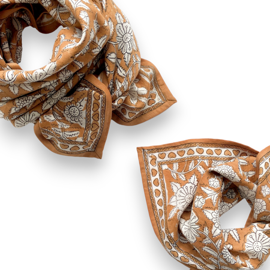 Petit Foulard Manika "CŒUR" Châtaigne