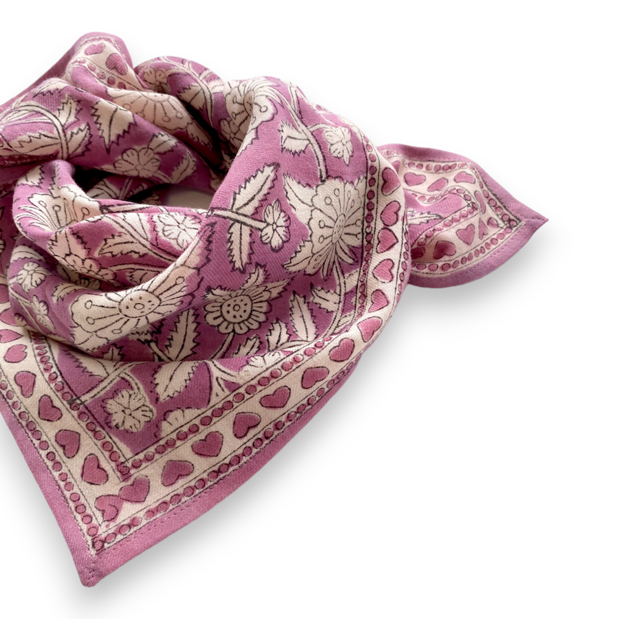 Petit Foulard Manika "CŒUR" Pétales