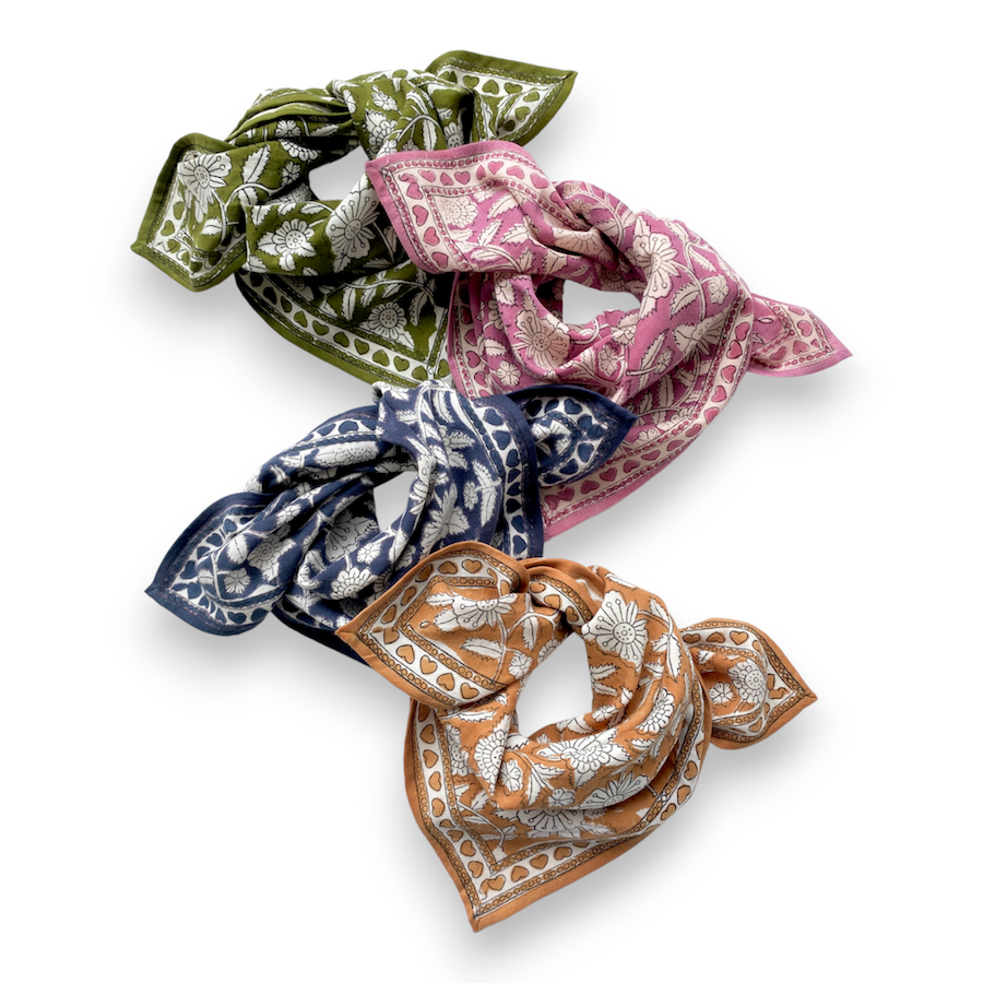 Petit Foulard Manika "CŒUR" Châtaigne